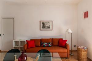GuestHost - Bright Apartment X4 along the Tevere!