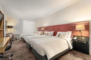 Deluxe Triple Room room in The Spencer Hotel
