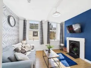 Whitehaven Stay - Sleeps 12 - Contractors - Distington