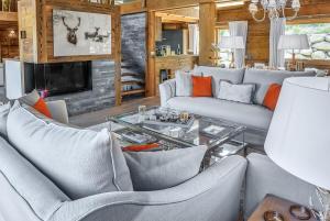 Villas JAMES TAMG24 - Stunning ski in ski out luxury chalet with indoor pool & cinema : photos des chambres