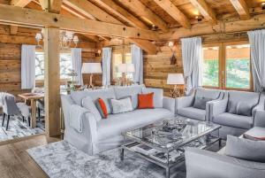 Villas JAMES TAMG24 - Stunning ski in ski out luxury chalet with indoor pool & cinema : photos des chambres