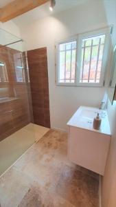 Villas Villa CIGALONS en pleine pinede avec PISCINE chauffee de mai a septembre : photos des chambres