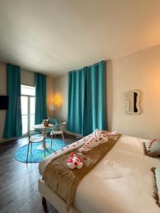 Hotels Hotel De Paris : photos des chambres