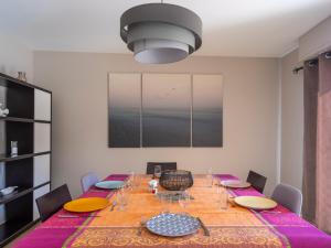 Maisons de vacances Villa Spacieuse & Moderne, Proche des Plages : photos des chambres