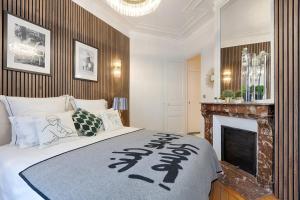 Luxury 2-Bedroom for 6 - Avenue Montaigne