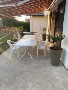 Maisons de vacances Maison de la tranquillite 12 personnes maxi avec Spa : photos des chambres