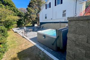 Walk to Beach: Maine Home w Hot Tub & Deck!