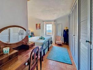 La Maison Bleue, au coeur du village de Callian