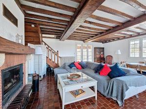 Maisons de vacances Les Volets Bleus-Charmante maison entierement equipee face a la mer pour 2 a 6 personnes : photos des chambres