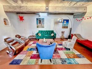 La Maison Bleue, au coeur du village de Callian