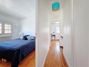 Maisons de vacances Les Volets Bleus-Charmante maison entierement equipee face a la mer pour 2 a 6 personnes : photos des chambres