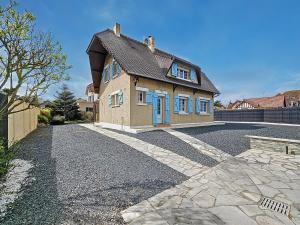 Maisons de vacances Les Volets Bleus-Charmante maison entierement equipee face a la mer pour 2 a 6 personnes : photos des chambres
