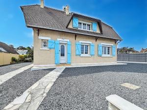 Maisons de vacances Les Volets Bleus-Charmante maison entierement equipee face a la mer pour 2 a 6 personnes : photos des chambres