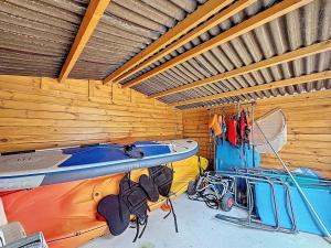 Maisons de vacances Les Volets Bleus-Charmante maison entierement equipee face a la mer pour 2 a 6 personnes : photos des chambres