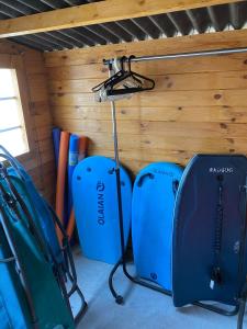 Maisons de vacances Les Volets Bleus-Charmante maison entierement equipee face a la mer pour 2 a 6 personnes : photos des chambres