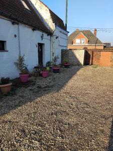 Lhôte de la chaussée de lille