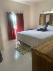 Golden Groves Paradise - Lydford