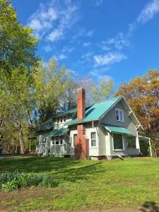 Shumway Farmhouse - Pilot Rock