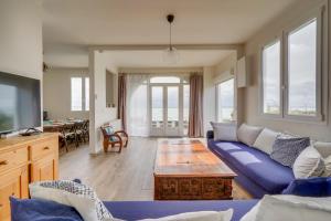 Villas House with stunning sea views : photos des chambres