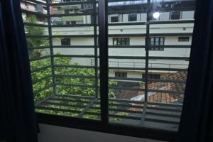 Nirupama,Hotel Aluva 700 Mtr From Aluva Railway Station