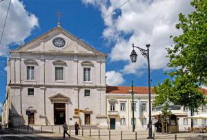 Água-da-Flor apartments