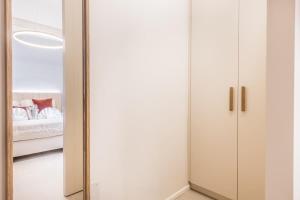 EP2000 Roman Holidays