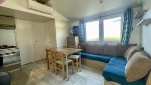 Maisons de vacances Quiet mobile home - Cc212A Les Charmettes 4 stars : photos des chambres