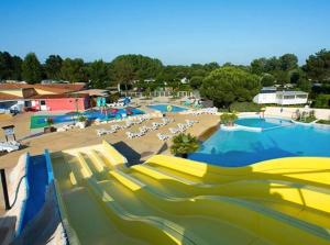 Maisons de vacances Quiet mobile home - Cc212A Les Charmettes 4 stars : photos des chambres