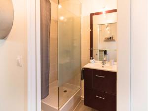 Le PicVert - Ideal couples & professionals - FREE Parking - 400m Hospital - 15min Train station & HISTORIC Center - Air conditionner - Calm & Cosy