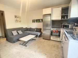 Antibes Cap dAmbre Studio avec terrasse au calme