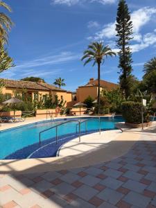 Riviera Del Sol Apartment