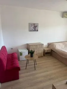 Апартамент за гости ''ЗДРАВЕ'' - Lyubosh