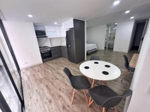 Terraza privada en Laureles con Aire acondicionado