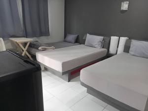 ภูรักษ์รีสอร์ท บ้านกรูด