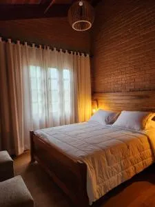 Chalé Sol - Vila Doiideira - Chalé no centro de Ibitipoca - 利马杜阿蒂