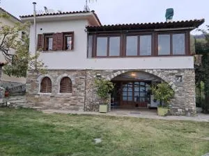 Οικια κοντα μονοπατι των κενταυρων - Portariá