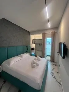 S&S Apartamet - Gjashtë