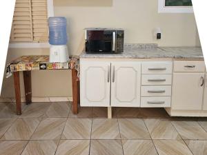 Casa c 3quartos a 450m da Praia da Enseada MQ1632