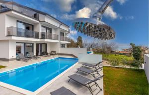 Amazing Home In Lovran With Sauna