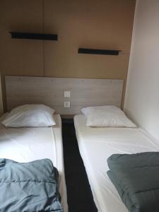 Camping pirates world "Les sables dor"