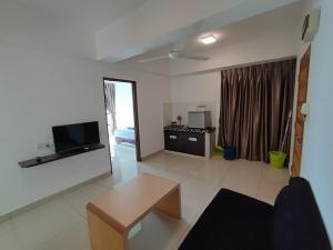 3B2BR Marina Height Seaview room Rose