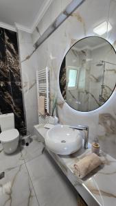 Catherines Beachfront Apartment