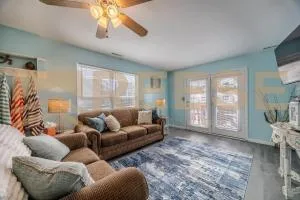 Classic Lakeside Home - Eldon