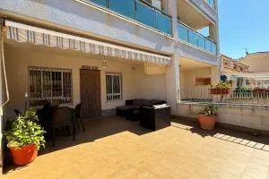 Casa Abuelo Fico by Rental Hero - 洛斯纳雷霍斯