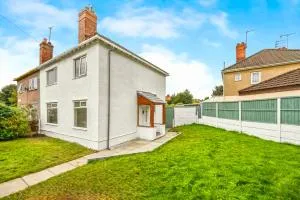 Stunning home - Beautiful gardens - Prime location - Woolton