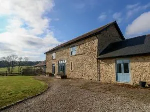 Stapleford Farm - Powerstock