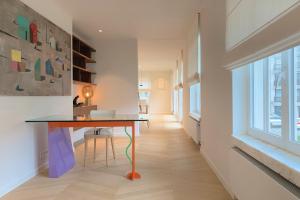 JAMES 20 - Stunning luxurious spacious design apartment at the beach