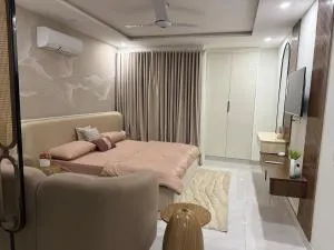 Luxury Studio Apartment - Zameen Opal - Rāmkot