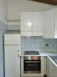 villino 4 posti letto con cucina a 30mt dal mare