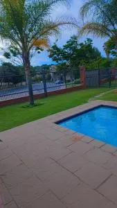 Modern En-suite bedroom wPrivate Bath - Britstown